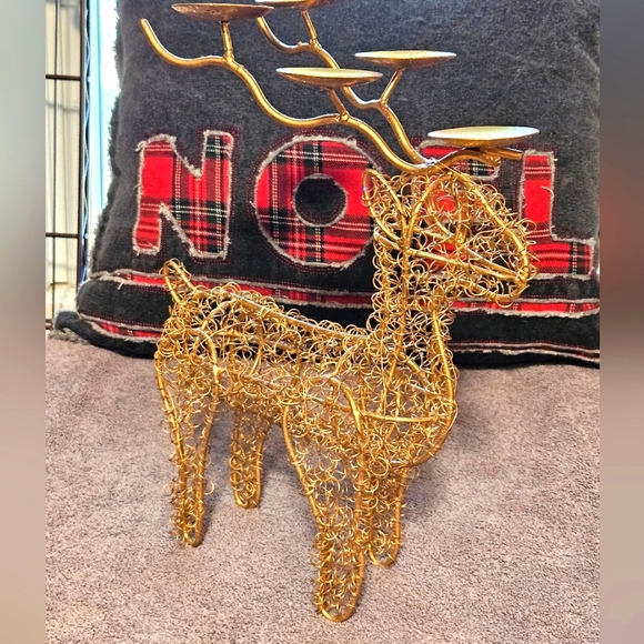 Christmas Reindeer wire sparkling tea light holds 5 lights - Picture 2 of 8